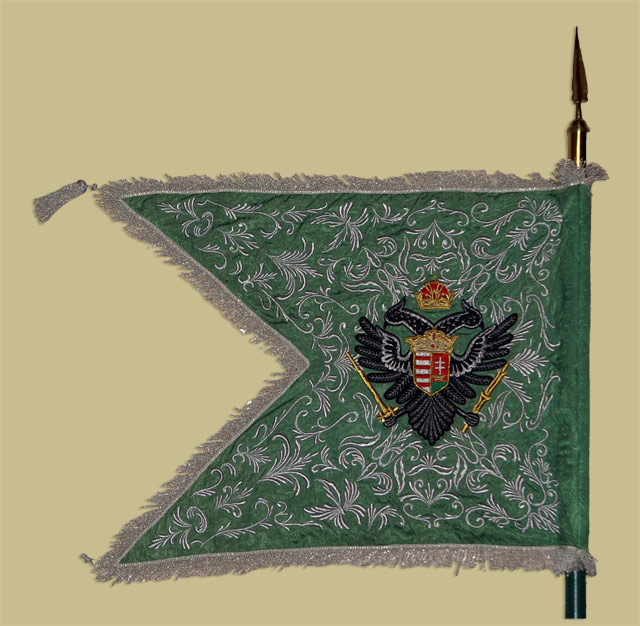 A Baranyai Huszárezred ezredzászlaja 1730 körül 2 A Baranyai Huszárezred ezredzászlaja 1730 körül 2