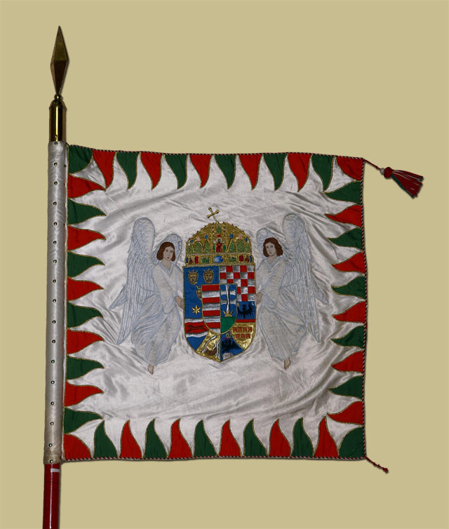 1938-ban rendszeresített (1938. mintájú) magyar királyi honvéd lovassági zászló 1